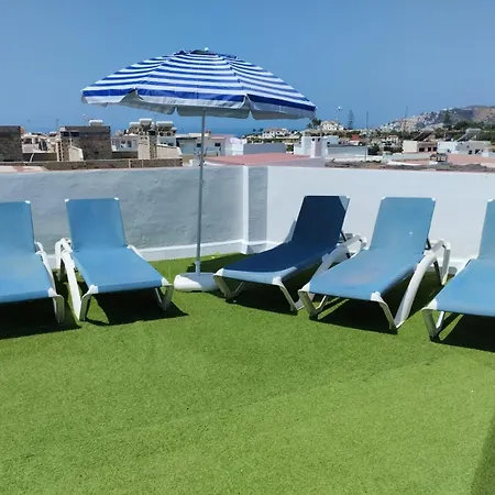 Casa Con Terraza Privada Nyaraló *