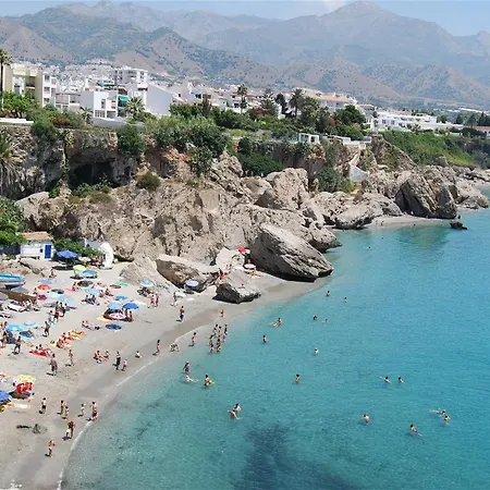 Casa Con Terraza Privada Nyaraló *