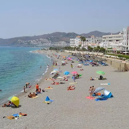 Casa Con Terraza Privada Nyaraló
