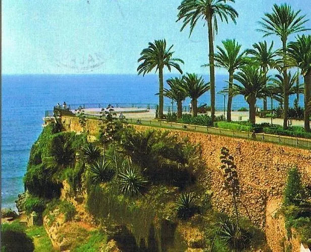 Casa Con Terraza Privada * ネルハ